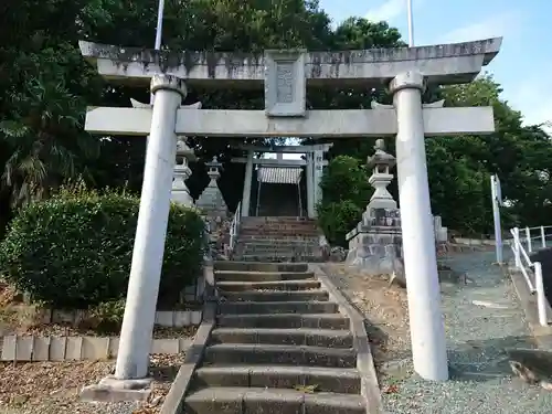 八幡社の鳥居