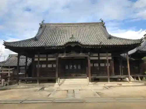 観龍寺の本殿