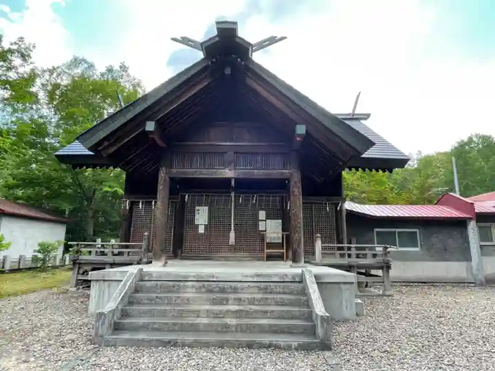 神居神社の本殿・本堂
