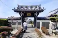 光月院天然寺の山門・神門