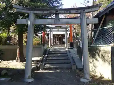 花山稲荷神社の鳥居