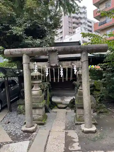 小野照崎神社の鳥居