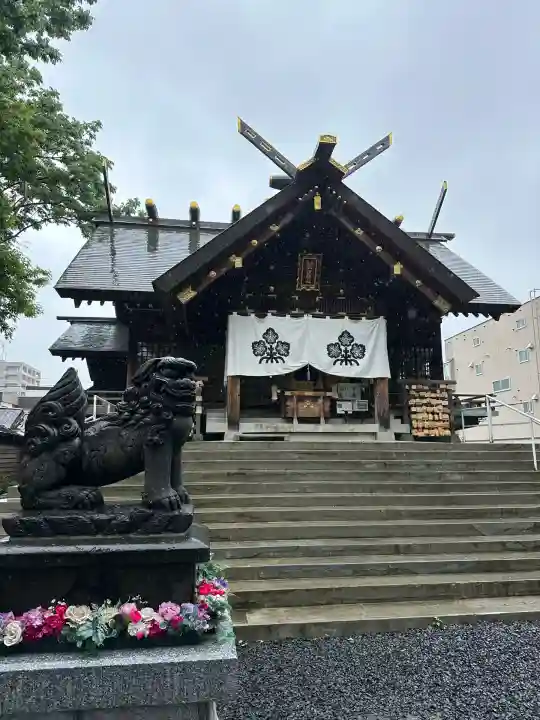 札幌諏訪神社の本殿・本堂