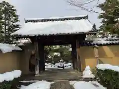 聚光院の山門