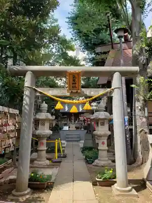 高円寺氷川神社の鳥居