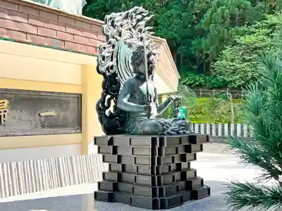 青龍寺(昭和大仏)(青森県)