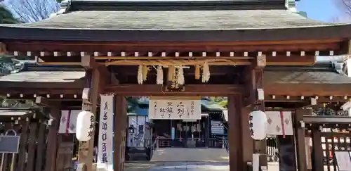 小岩神社の山門・神門