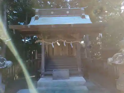 鶴谷八幡宮の末社