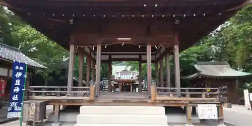 伊豆神社の本殿