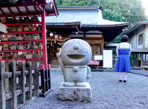 龍尾神社の像