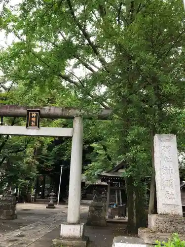 神明社の鳥居