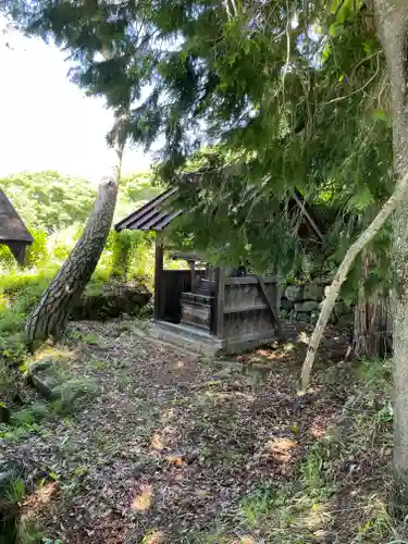 諏訪神社(真田本城跡)の本殿