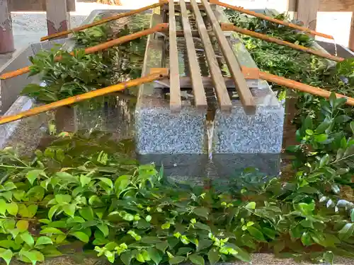 射水神社の手水舎