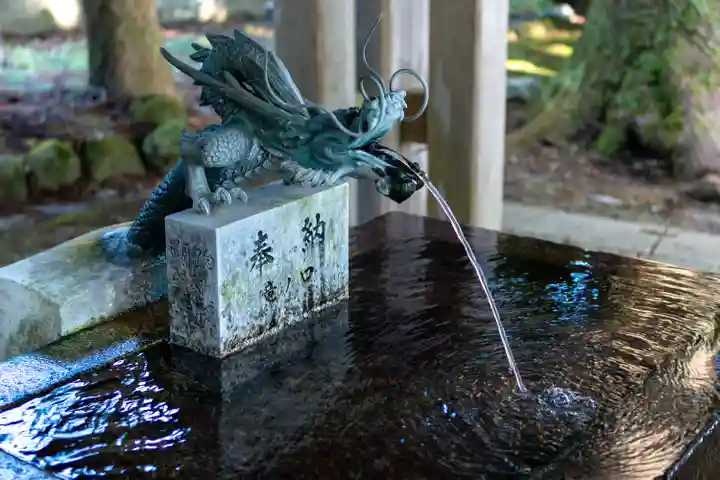 雄山神社中宮祈願殿(富山県)