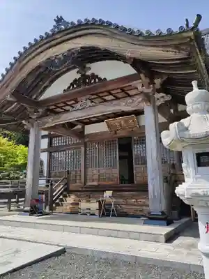 高蔵寺の本殿・本堂