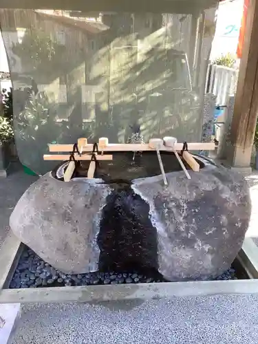 御嶽神社茅萱宮の手水