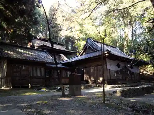 武田八幡宮の本殿