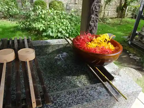 横浜　西方寺の手水舎