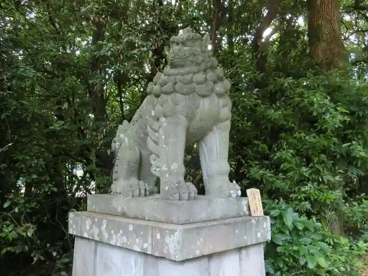 竈山神社の狛犬