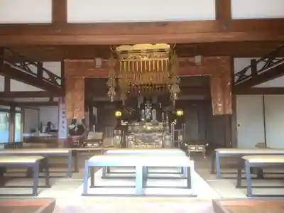 高蔵寺の本殿・本堂