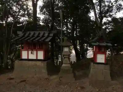 御前原石立命神社の末社・摂社