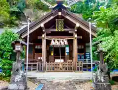 新羽杉山神社の本殿