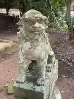 村社八幡宮の狛犬