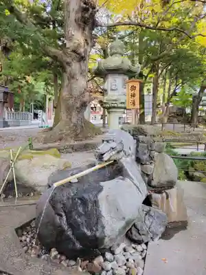 諏訪大社下社秋宮の手水舎