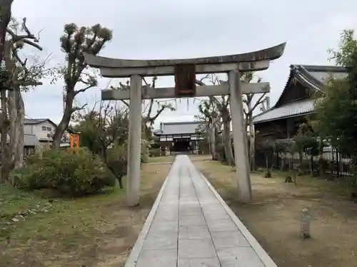 巨椋神社の鳥居