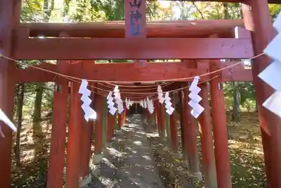 新屋山神社(山梨県)