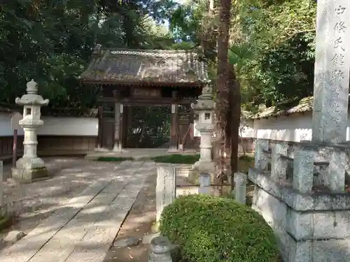 常光院の山門・神門