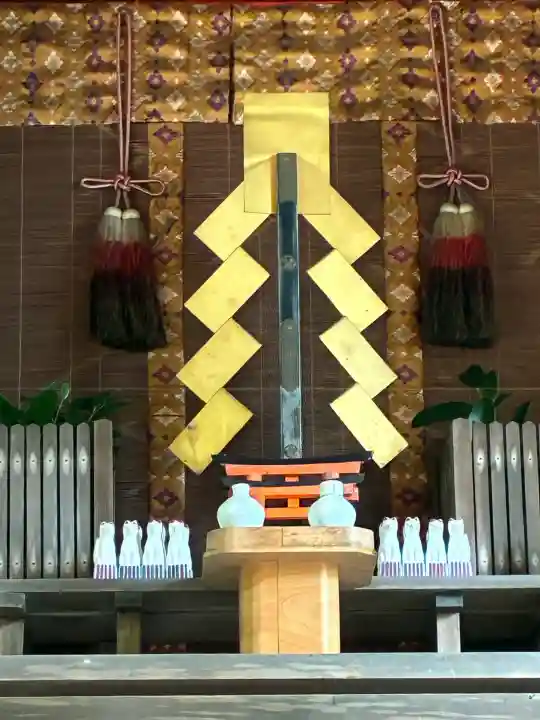 吉田神社の{uncategorized: "未分類", other: "その他", undefined: "問題あり", building: "その他建物", grave: "お墓", sacred_gate: "鳥居", guardian: "狛犬", statue: "像", buddha: "仏像", history: "歴史", nature: "自然", garden: "庭園", animal: "動物", pagoda: "塔", temizu: "手水舎", mountain_gate: "山門・神門", sanctuary: "本殿・本堂", subordinate: "末社・摂社", art: "芸術", scenery: "景色", jizo: "地蔵", ema: "絵馬", goshuin: "御朱印", omikuji: "おみくじ", items: "授与品その他", amulet: "お守り", goshuincho: "御朱印帳", eats: "食事", festival: "お祭り", votive_dance: "神楽", shichigosan: "七五三参", wedding: "結婚式", experience: "体験その他", initially: "初詣", around: "周辺", anti_infection: "感染症対策"}