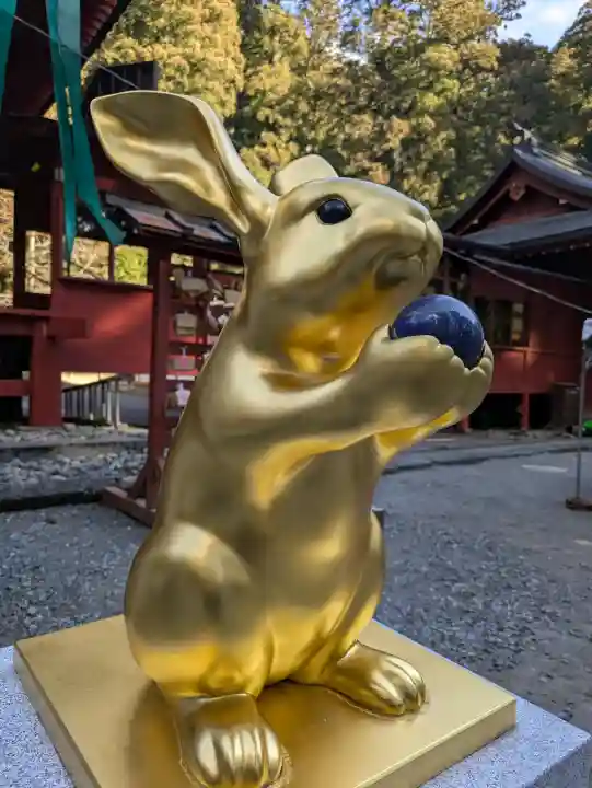 日光二荒山神社の{uncategorized: "未分類", other: "その他", undefined: "問題あり", building: "その他建物", grave: "お墓", sacred_gate: "鳥居", guardian: "狛犬", statue: "像", buddha: "仏像", history: "歴史", nature: "自然", garden: "庭園", animal: "動物", pagoda: "塔", temizu: "手水舎", mountain_gate: "山門・神門", sanctuary: "本殿・本堂", subordinate: "末社・摂社", art: "芸術", scenery: "景色", jizo: "地蔵", ema: "絵馬", goshuin: "御朱印", omikuji: "おみくじ", items: "授与品その他", amulet: "お守り", goshuincho: "御朱印帳", eats: "食事", festival: "お祭り", votive_dance: "神楽", shichigosan: "七五三参", wedding: "結婚式", experience: "体験その他", initially: "初詣", around: "周辺", anti_infection: "感染症対策"}