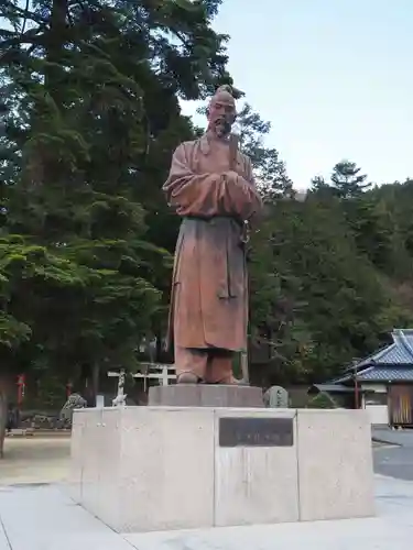 和氣神社（和気神社）の像