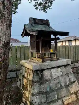 嘉母神社の末社・摂社