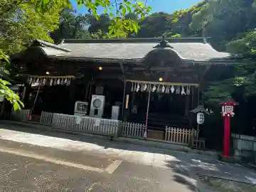 須佐神社・大祖大神社の{uncategorized: "未分類", other: "その他", undefined: "問題あり", building: "その他建物", grave: "お墓", sacred_gate: "鳥居", guardian: "狛犬", statue: "像", buddha: "仏像", history: "歴史", nature: "自然", garden: "庭園", animal: "動物", pagoda: "塔", temizu: "手水舎", mountain_gate: "山門・神門", sanctuary: "本殿・本堂", subordinate: "末社・摂社", art: "芸術", scenery: "景色", jizo: "地蔵", ema: "絵馬", goshuin: "御朱印", omikuji: "おみくじ", items: "授与品その他", amulet: "お守り", goshuincho: "御朱印帳", eats: "食事", festival: "お祭り", votive_dance: "神楽", shichigosan: "七五三参", wedding: "結婚式", experience: "体験その他", initially: "初詣", around: "周辺", anti_infection: "感染症対策"}