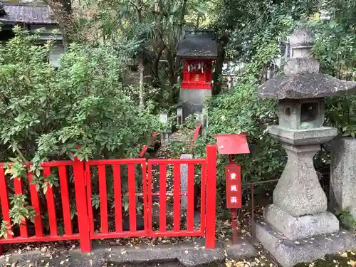 闇之森八幡社の末社・摂社