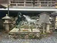 貴船神社の{uncategorized: "未分類", other: "その他", undefined: "問題あり", building: "その他建物", grave: "お墓", sacred_gate: "鳥居", guardian: "狛犬", statue: "像", buddha: "仏像", history: "歴史", nature: "自然", garden: "庭園", animal: "動物", pagoda: "塔", temizu: "手水舎", mountain_gate: "山門・神門", sanctuary: "本殿・本堂", subordinate: "末社・摂社", art: "芸術", scenery: "景色", jizo: "地蔵", ema: "絵馬", goshuin: "御朱印", omikuji: "おみくじ", items: "授与品その他", amulet: "お守り", goshuincho: "御朱印帳", eats: "食事", festival: "お祭り", votive_dance: "神楽", shichigosan: "七五三参", wedding: "結婚式", experience: "体験その他", initially: "初詣", around: "周辺", anti_infection: "感染症対策"}