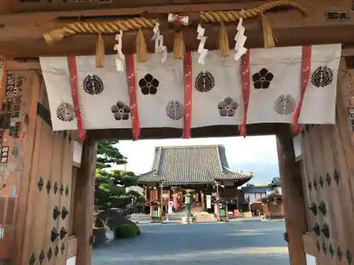 総持寺の山門・神門