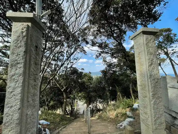 津加計志神社の建物その他