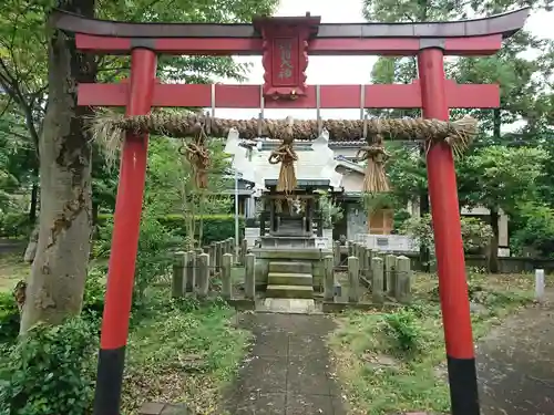 白山神社の末社