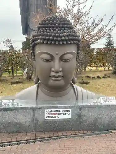 東本願寺本廟 牛久浄苑（牛久大仏）(茨城県)