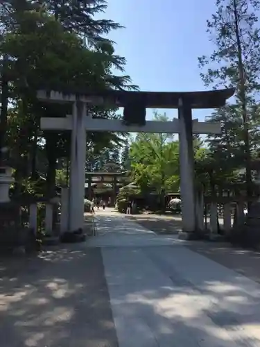 上杉神社の鳥居