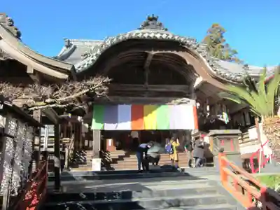岩水寺の本殿・本堂