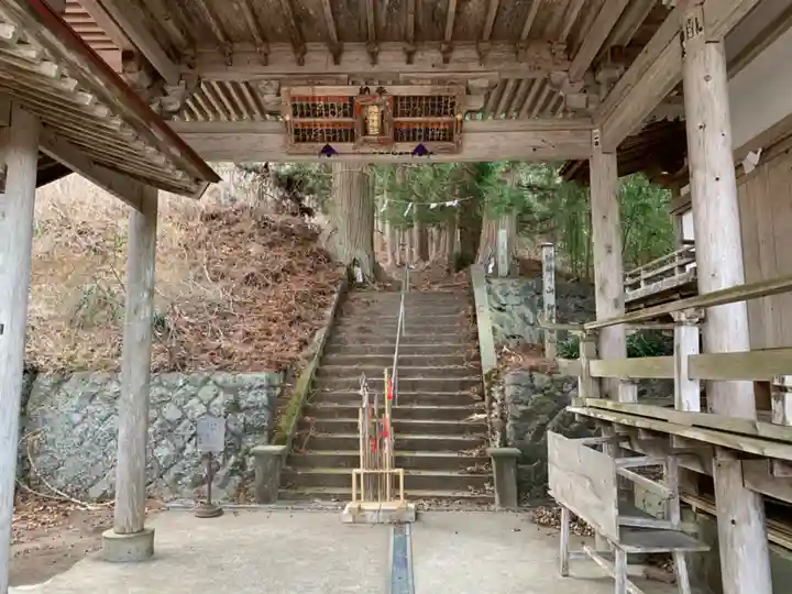 鵜鳥神社の山門・神門