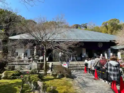 伊勢の国 四天王寺の{uncategorized: "未分類", other: "その他", undefined: "問題あり", building: "その他建物", grave: "お墓", sacred_gate: "鳥居", guardian: "狛犬", statue: "像", buddha: "仏像", history: "歴史", nature: "自然", garden: "庭園", animal: "動物", pagoda: "塔", temizu: "手水舎", mountain_gate: "山門・神門", sanctuary: "本殿・本堂", subordinate: "末社・摂社", art: "芸術", scenery: "景色", jizo: "地蔵", ema: "絵馬", goshuin: "御朱印", omikuji: "おみくじ", items: "授与品その他", amulet: "お守り", goshuincho: "御朱印帳", eats: "食事", festival: "お祭り", votive_dance: "神楽", shichigosan: "七五三参", wedding: "結婚式", experience: "体験その他", initially: "初詣", around: "周辺", anti_infection: "感染症対策"}