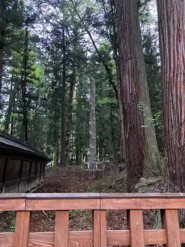 諏訪大社下社秋宮の自然