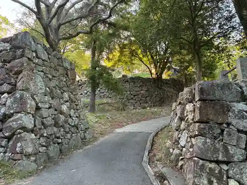 芝右衛門狸の祠(兵庫県)