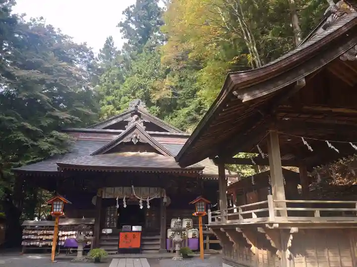 新倉富士浅間神社(山梨県)
