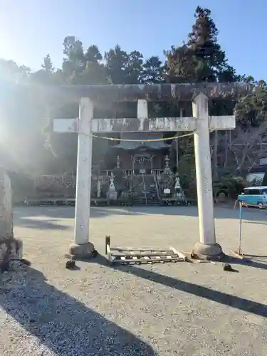 諏訪神社の鳥居